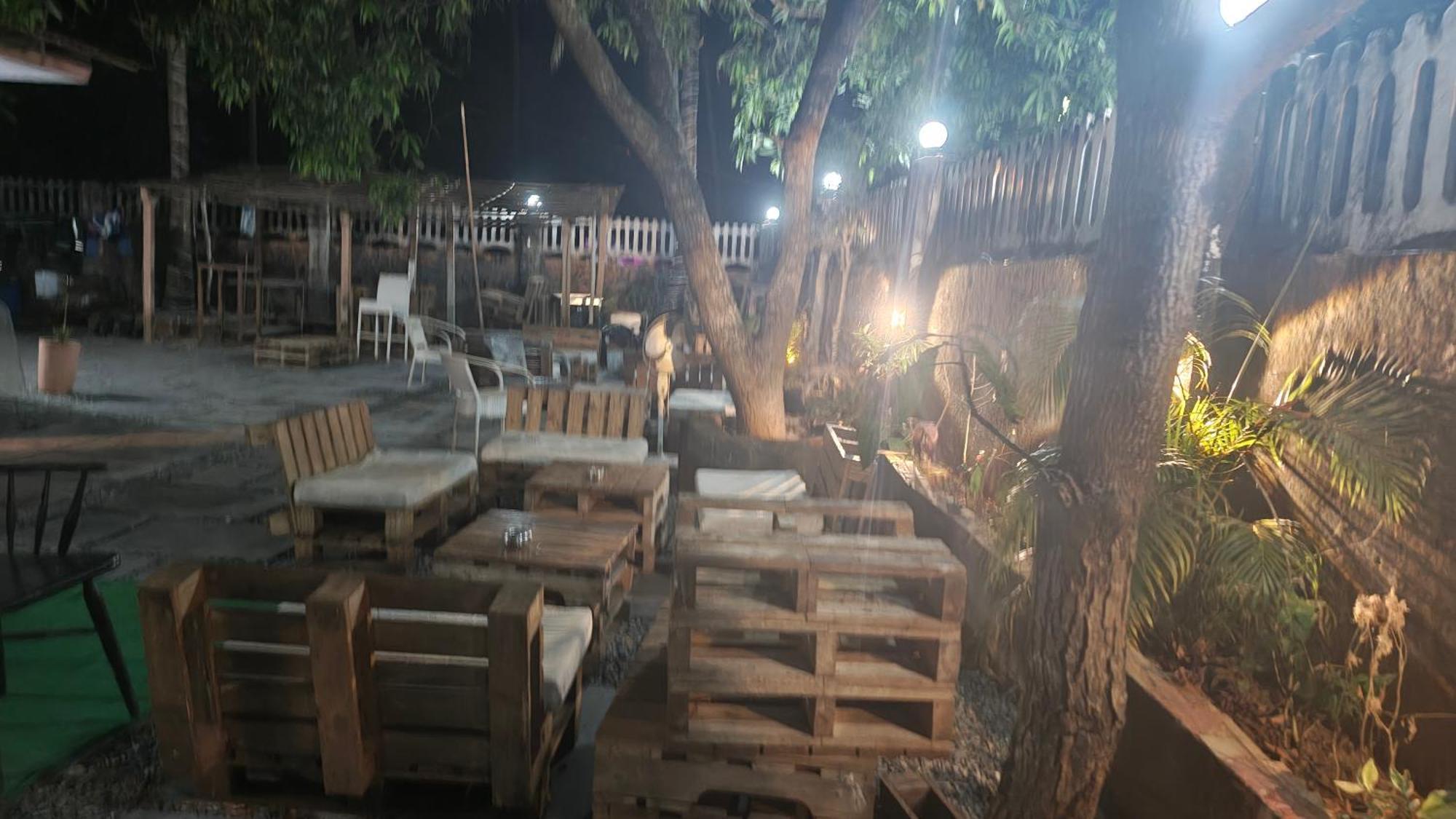Streetmates Hostel Анжуна Экстерьер фото