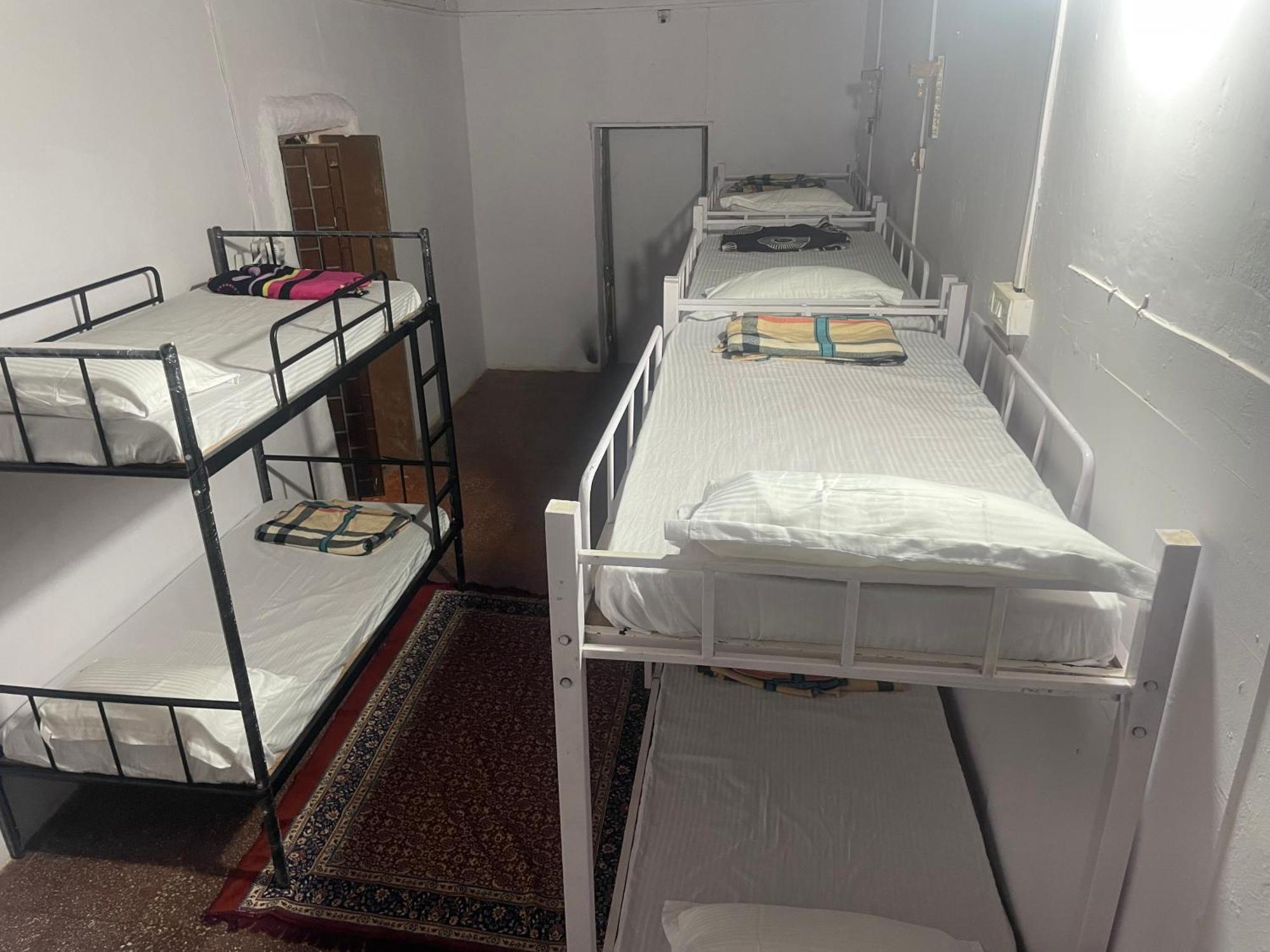 Streetmates Hostel Анжуна Экстерьер фото